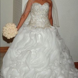 YSA MAKINO - DESIGNER WEDDING DRESS